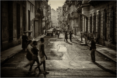 Streetlife in Havana 1